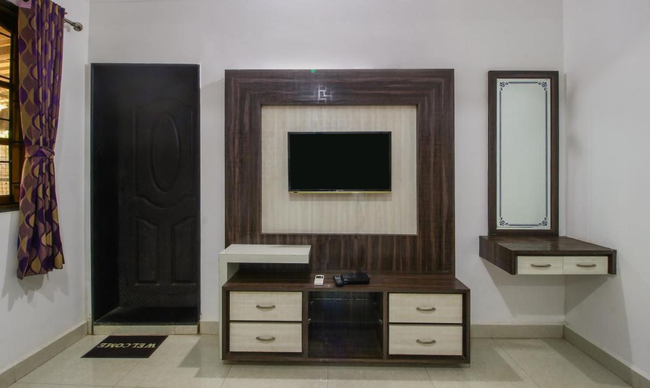 קנדולים Treebo Trend Skylight Royal Stay מראה חיצוני תמונה